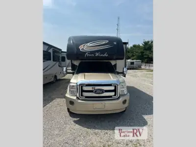 2015 Thor Motor Coach Four Winds Super C 35SK photo 48