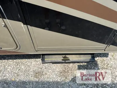2015 Thor Motor Coach Four Winds Super C 35SK photo 46