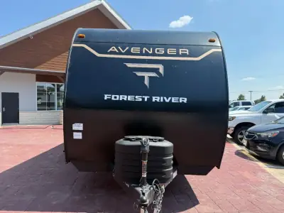 2027 Forest River Avenger 26DBS photo 9
