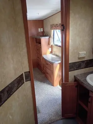 2010 Forest River Sandpiper 356RL photo 12