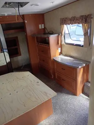 2010 Forest River Sandpiper 356RL photo 15