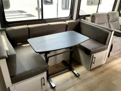 2026 Jayco Jay Feather 29BHB photo 16
