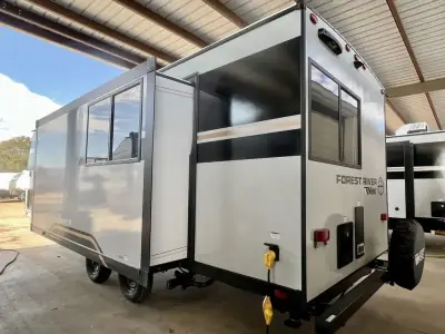 2026 Forest River Vibe Extreme Lite 2500CK photo 4