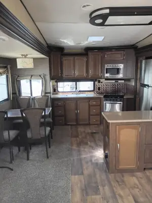 2017 Forest River Salem Hemisphere Lite 346RK photo 5