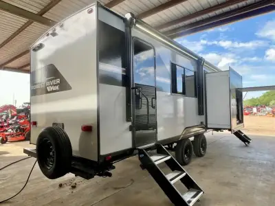 2026 Forest River Vibe Extreme Lite 2500FIK photo 3