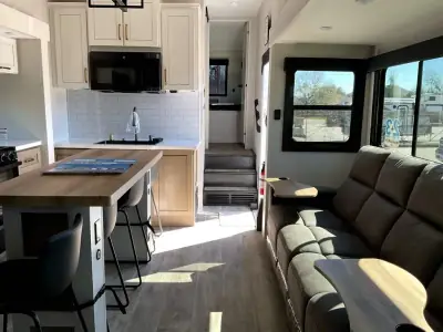 2026 Jayco Eagle 367TBTS photo 9