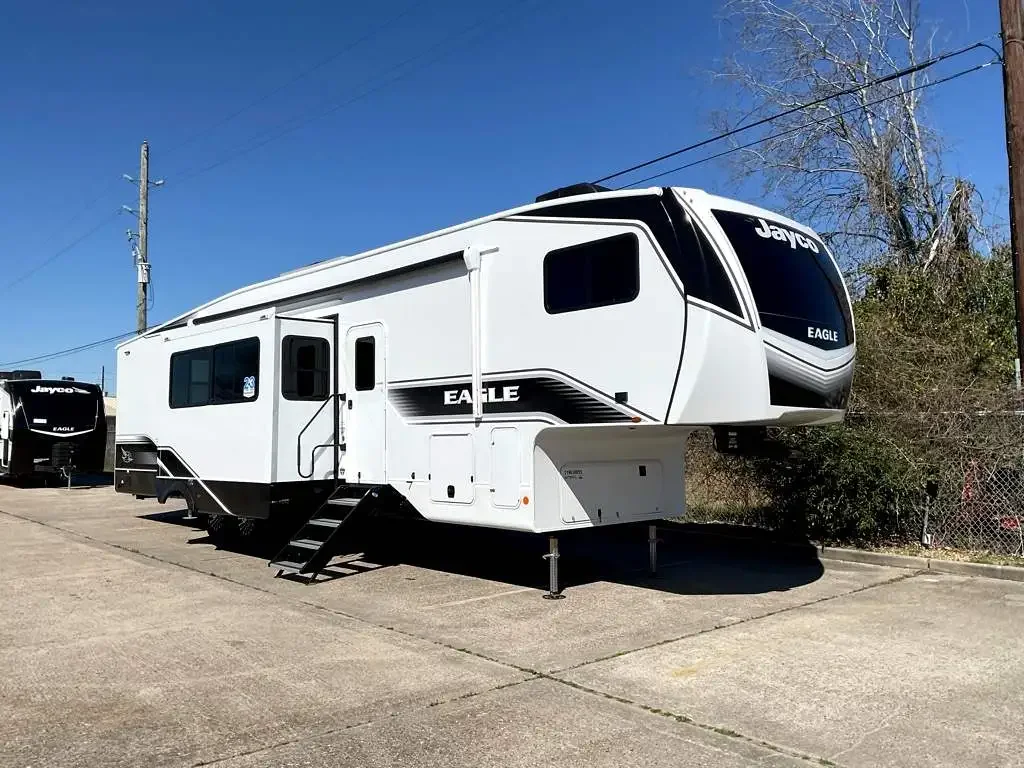 2026 Jayco Eagle 367TBTS exterior