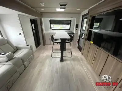2027 Forest River Vibe 2500FIK photo 9
