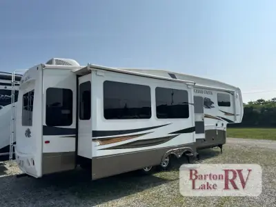 2012 Forest River Cedar Creek 34RLSA photo 59