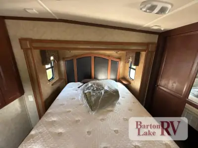 2012 Forest River Cedar Creek 34RLSA photo 37
