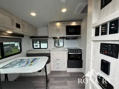 2026 Gulf Stream Vintage Cruiser 19ERD photo 3