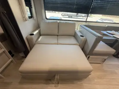 2027 Coachmen Catalina Legacy Edition 273DBHCK photo 41