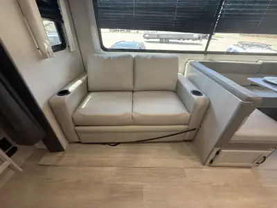 2027 Coachmen Catalina Legacy Edition 273DBHCK photo 39