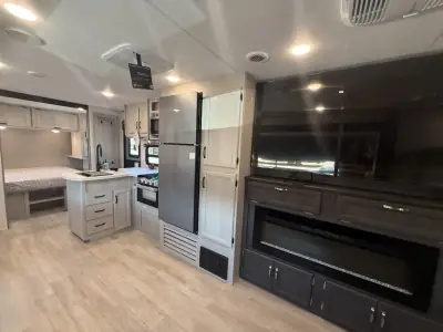 2027 Coachmen Catalina Legacy Edition 273DBHCK photo 59