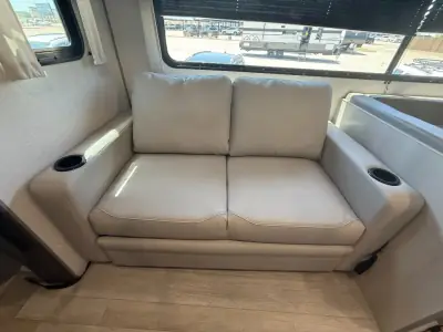 2027 Coachmen Catalina Legacy Edition 273DBHCK photo 40