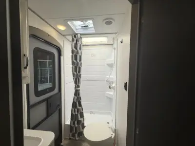 2027 Coachmen Catalina Legacy Edition 273DBHCK photo 50