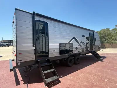 2027 Coachmen Catalina Legacy Edition 273DBHCK photo 4