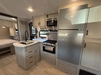 2027 Coachmen Catalina Legacy Edition 273DBHCK photo 61