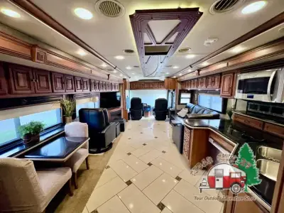 2013 Itasca Ellipse 42QD photo 8