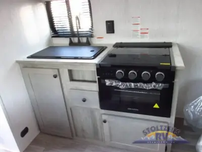 2027 Sunset Park Sun Lite 18RD photo 5