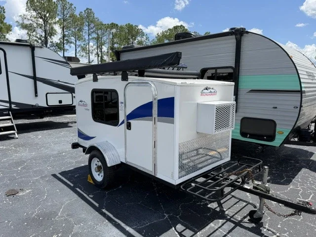2023 Runaway COOL CAMP exterior