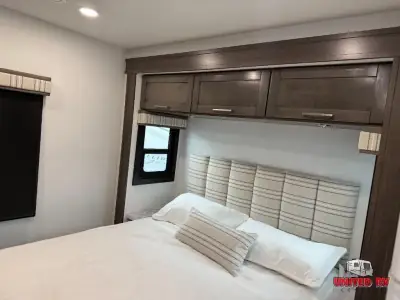 2026 Entegra Coach Esteem 29V photo 28