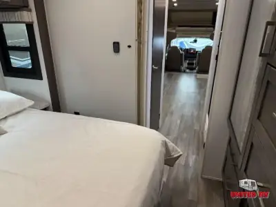 2026 Entegra Coach Esteem 29V photo 32
