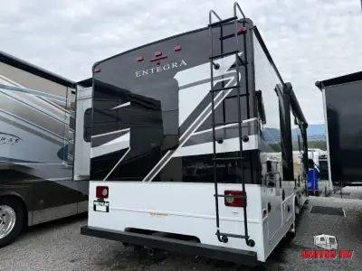 2026 Entegra Coach Esteem 29V photo 5