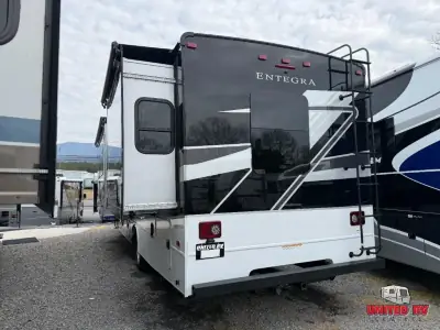 2026 Entegra Coach Esteem 29V photo 4