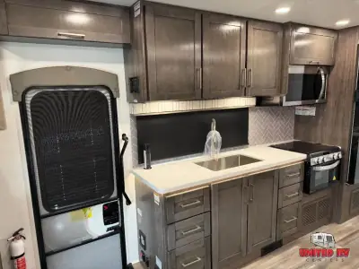 2026 Entegra Coach Esteem 29V photo 16