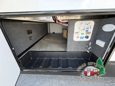 2026 Coachmen Chaparral 298RLS photo 7