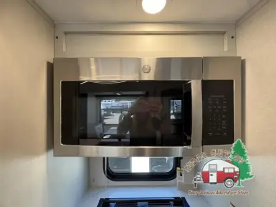2026 Coachmen Chaparral 298RLS photo 23