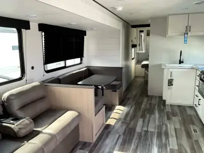 2026 Jayco Jay Flight SLX 330TBS photo 8