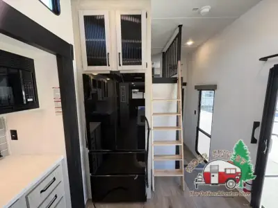 2026 Forest River Puma Vista 423LFT photo 15