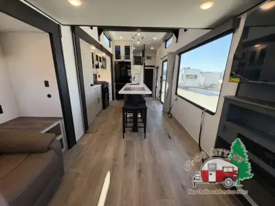2026 Forest River Puma Vista 423LFT photo 13