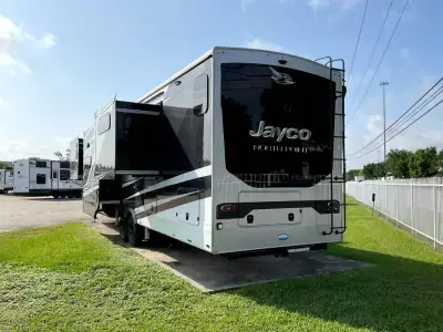 2026 Jayco North Point 382FLRB photo 41