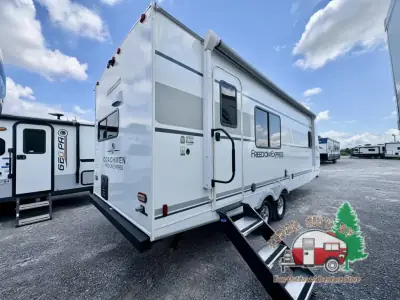 2026 Coachmen Freedom Express Select 247SE photo 6