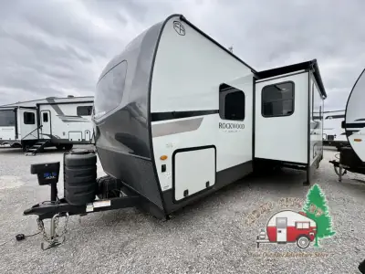 2026 Forest River Rockwood Ultra Lite 2706BH photo 5