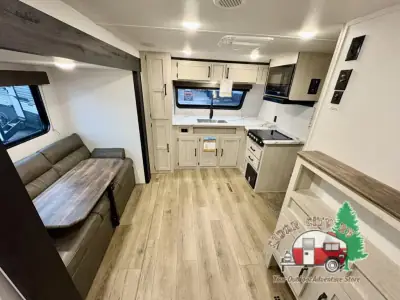 2026 Palomino PUMA CAMPING EDITION 211FKCE photo 17
