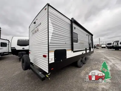 2026 Palomino PUMA CAMPING EDITION 211FKCE photo 6