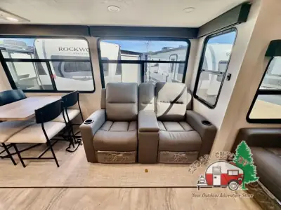 2026 Coachmen Chaparral 381DBL photo 36