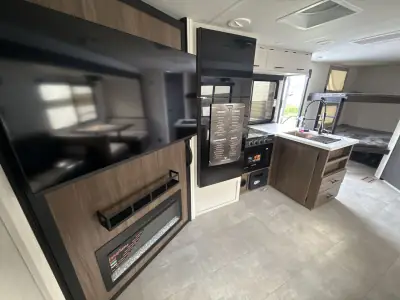 2026 Prime Time Tracer 275BH photo 35