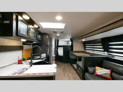 2022 Forest River Cherokee Grey Wolf 26DBH photo 4