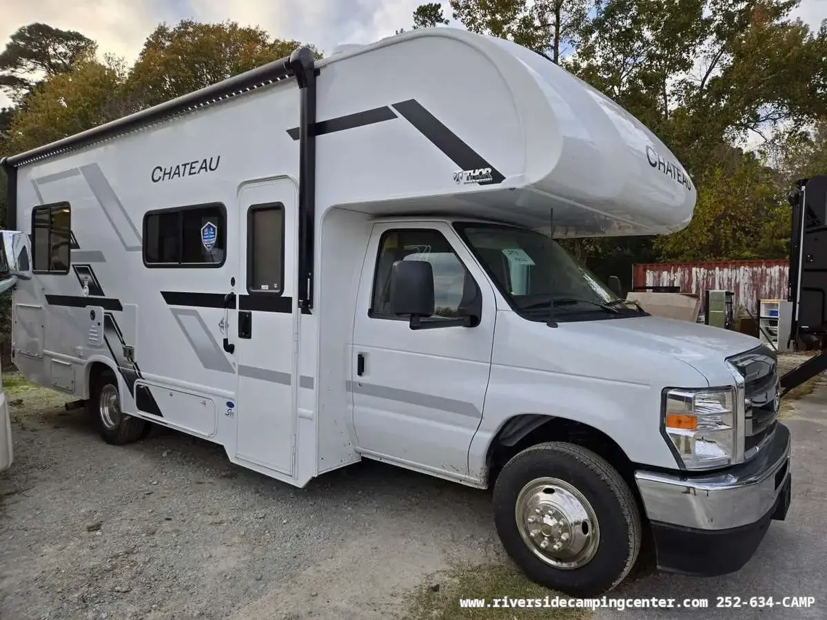 2026 Thor Motor Coach Chateau Espec 25Z exterior