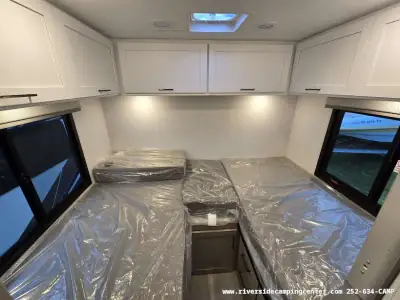 2026 Thor Motor Coach Chateau Espec 25Z photo 17