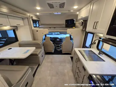2026 Thor Motor Coach Chateau Espec 25Z photo 23