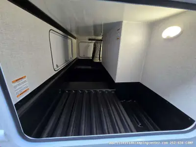 2026 Thor Motor Coach Chateau Espec 25Z photo 6