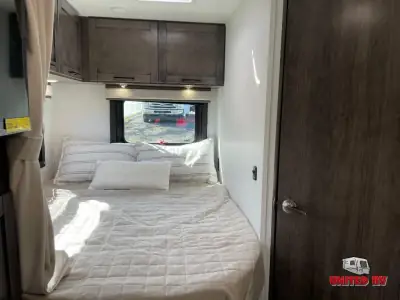 2026 Entegra Coach Odyssey 25R photo 24