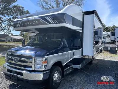 2026 Entegra Coach Odyssey 25R photo 4