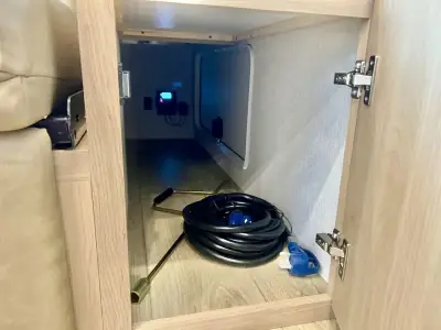 2026 Winnebago Thrive 22MBH photo 34